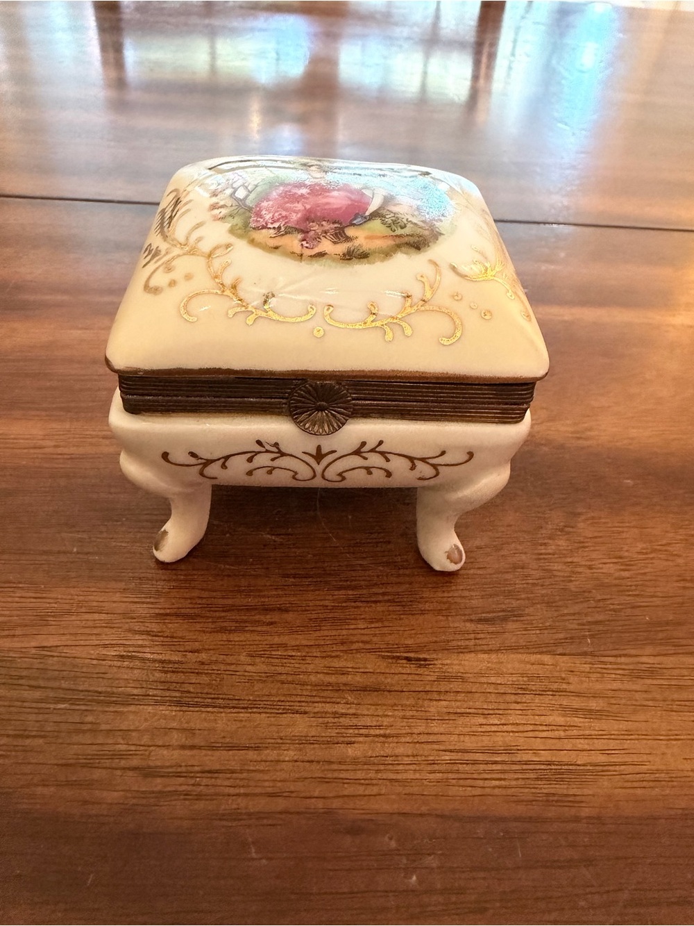 VTG Ardco Japan Porcelain Footed Trinket Box C1424